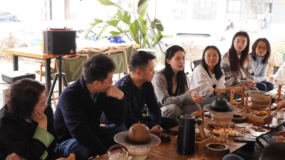 万物春生 “浇”个朋友 成华区网络代表人士举行植树节踏春活动 暨区网联会筹备会(图6) 6.png